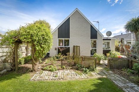 Photo of property in 26 Ashwood Street, Parklands, Christchurch, 8083