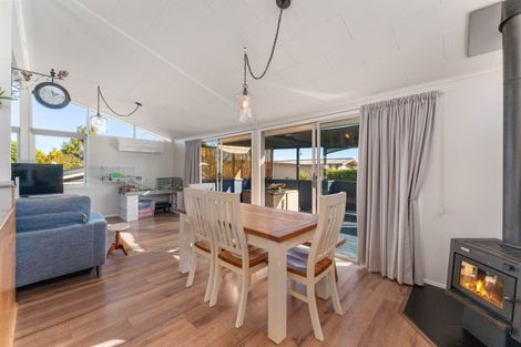 Photo of property in 4 Arrowsmith Avenue, Waipahihi, Taupo, 3330