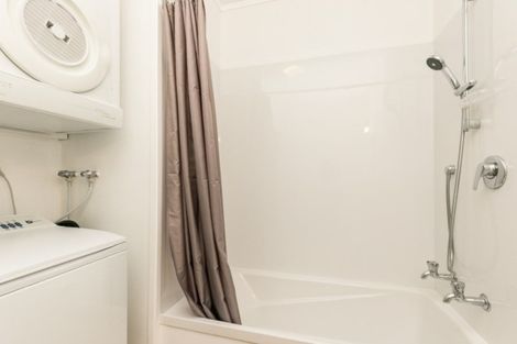 Photo of property in Hobson Court Flats, 34/70u Hobson Street, Thorndon, Wellington, 6011