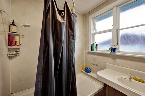 Photo of property in 32 Antonio Street, Stratford, 4332