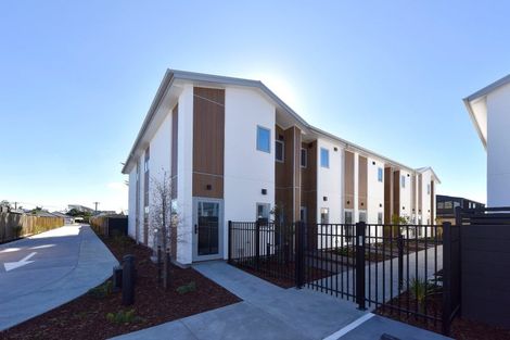 Photo of property in 2/6 Bowhill Road, New Brighton, Christchurch, 8083