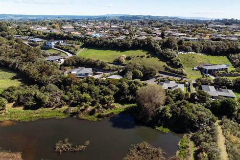 Photo of property in 10 Southill Way, Pyes Pa, Tauranga, 3112