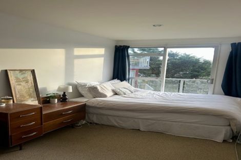 Photo of property in 71b Nevay Road, Miramar, Wellington, 6022