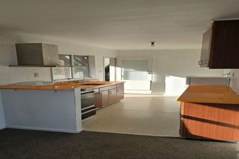 Photo of property in 10 Middlesex Place, Northland, Wellington, 6012