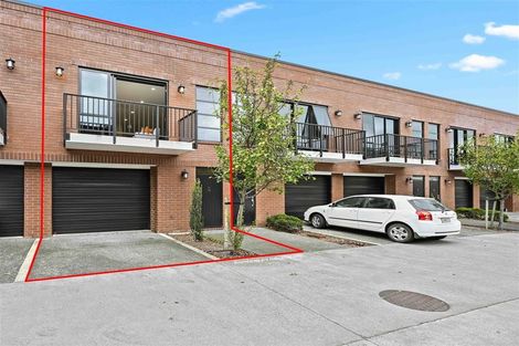 Photo of property in 16 Village Quarter Lane, Frankton, Hamilton, 3204