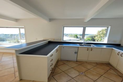 Photo of property in 3 Moera Place, Stanmore Bay, Whangaparaoa, 0932