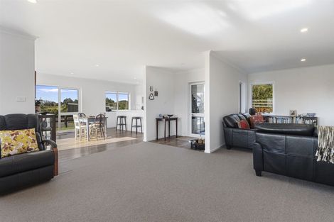 Photo of property in 20 Sarona Park Drive, Omanawa, 3171