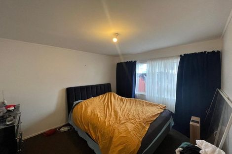 Photo of property in 56 Te Atatu Road, Te Atatu South, Auckland, 0610