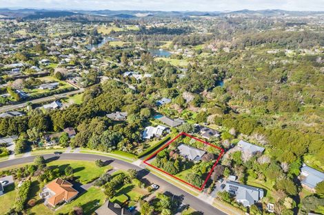 Photo of property in 15 Edkins Road, Kerikeri, 0230