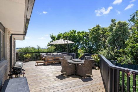 Photo of property in 64 Kotare Street, Waikanae, 5036