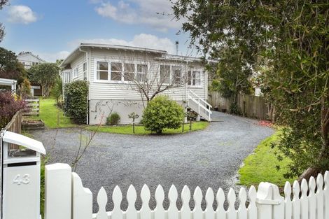 Photo of property in 43 Awaroa Road, Helensville, 0800