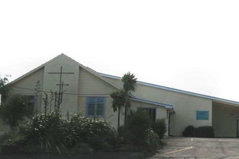 Photo of property in 321 Great North Road, Henderson, Auckland, 0612