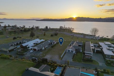 Photo of property in 30 Kuiwai Drive, Rainbow Point, Taupo, 3330