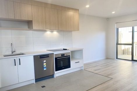 Photo of property in 35b Matipo Road, Te Atatu Peninsula, Auckland, 0610