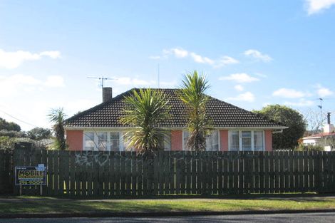 Photo of property in 2/28 Kelvin Road, Papakura, 2110