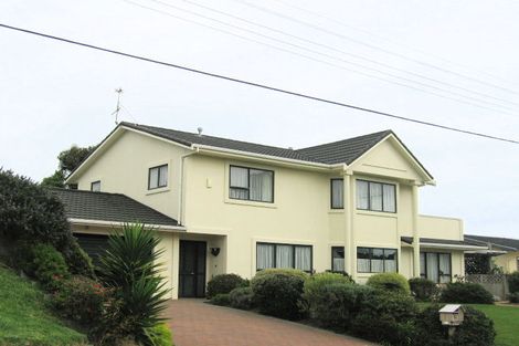 Photo of property in 12 Rua Road, Paraparaumu Beach, Paraparaumu, 5032