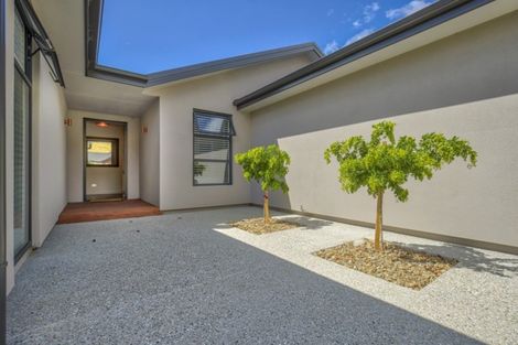 Photo of property in 61 Kelliher Drive, Wanaka, 9305