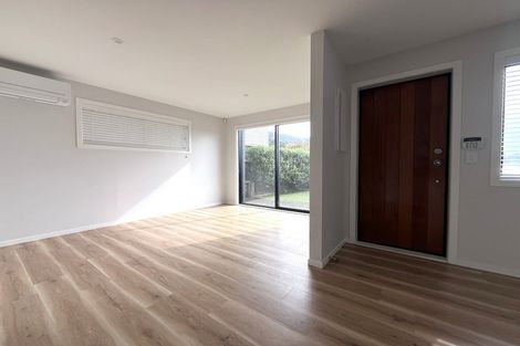 Photo of property in 6e Huia Street, Tawa, Wellington, 5028