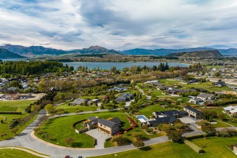 Photo of property in 1 Elderberry Crescent, Wanaka, 9305