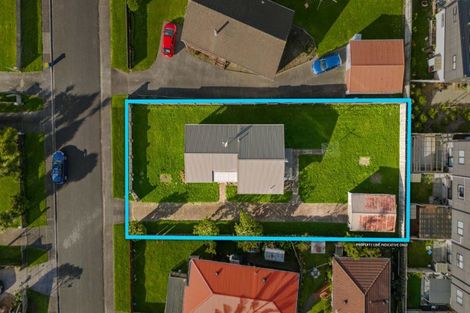 Photo of property in 26 Hinerau Street, Henderson, Auckland, 0612