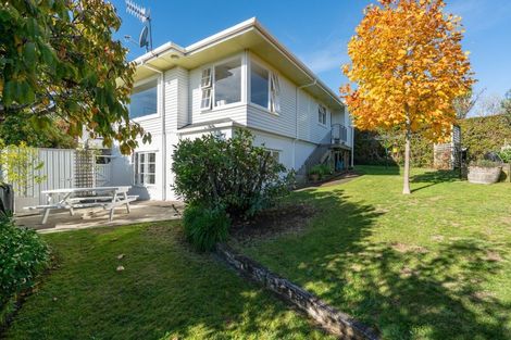Photo of property in 17 Chesham Avenue, Waipahihi, Taupo, 3330