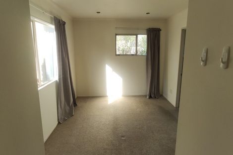 Photo of property in 48 Monte Cassino Place, Birkdale, Auckland, 0626
