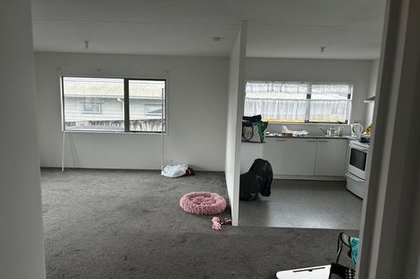 Photo of property in 2/4 Royal Arch Place, Rosehill, Papakura, 2113