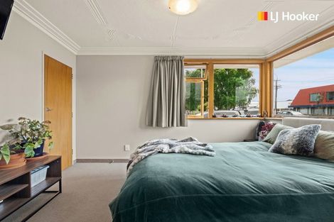 Photo of property in 73 Macandrew Road, South Dunedin, Dunedin, 9012