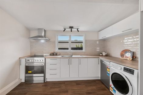 Photo of property in 48 Wyon Street, Linwood, Christchurch, 8062