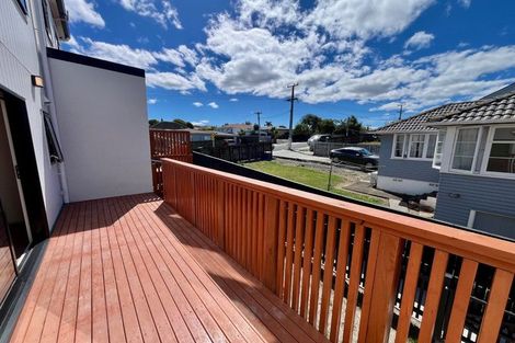 Photo of property in 41a Kelwyn Road, Kelston, Auckland, 0602