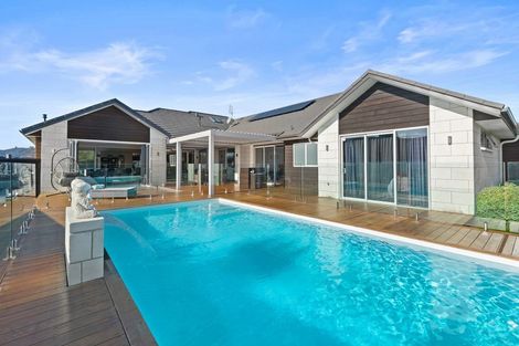 Photo of property in 19 Mike Smith Drive, Cambridge, 3434