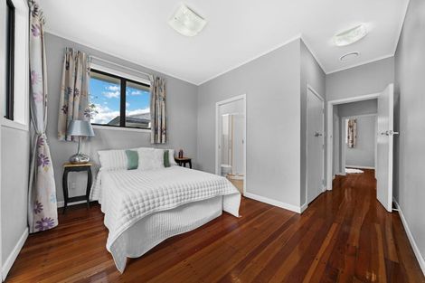 Photo of property in 5 Atkinson Avenue, Papatoetoe, Auckland, 2025