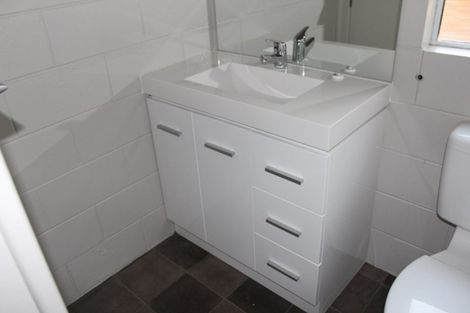 Photo of property in 17u4 May Street, Hamilton East, Hamilton, 3216