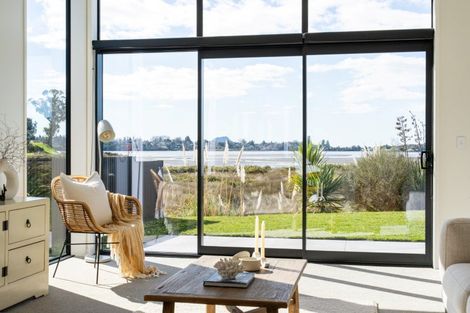 Photo of property in 43 Hinaki Street, Poike, Tauranga, 3112