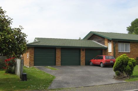 Photo of property in 19 Rosella Grove, Waimauku, 0812
