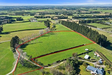 Photo of property in 934 Oxford Road, Fernside, 7471