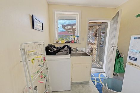 Photo of property in 140 Cornfoot Street, Castlecliff, Whanganui, 4501