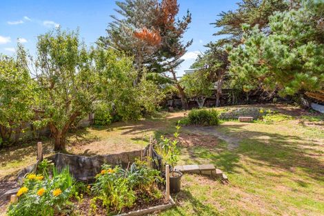 Photo of property in 6 Toi Street, Otaki Beach, Otaki, 5512