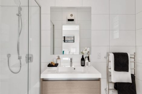 Photo of property in 35 Pepene Avenue, Takanini, 2112