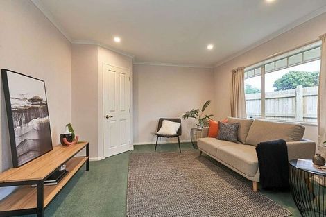 Photo of property in 21 Rothesay Place, Highbury, Palmerston North, 4412