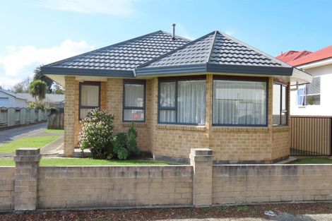 Photo of property in 52 Queen Street West, Levin, 5510