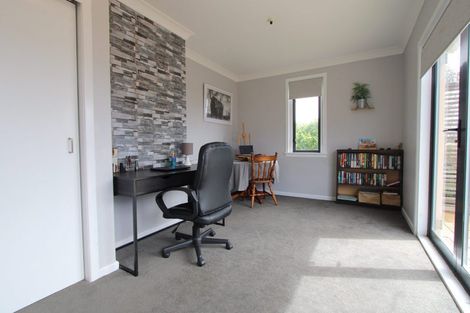 Photo of property in 120 Mangati Road, Bell Block, New Plymouth, 4312
