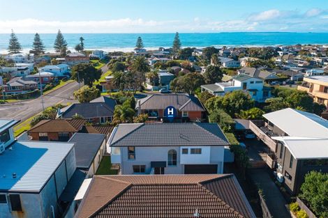 Photo of property in 3 Wells Avenue, Mount Maunganui, 3116