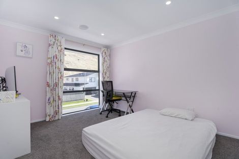 Photo of property in 14 Atherton Terrace, Churton Park, Wellington, 6037