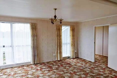 Photo of property in 39 Pemberton Avenue, Bayview, Auckland, 0629