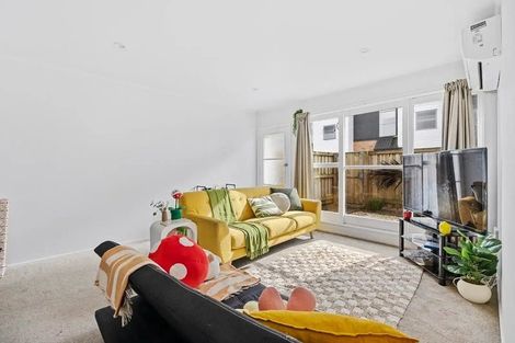 Photo of property in 2/43 Cameron Road, Hamilton East, Hamilton, 3216