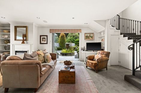 Photo of property in 137 Blackbarn Road, Havelock North, 4294