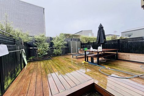 Photo of property in 5 Te One Place, Belmont, Auckland, 0622