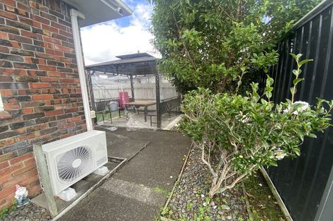 Photo of property in 42a Dale Crescent, Pakuranga, Auckland, 2010