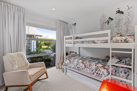 Photo of property in 6 Shearwater Lane, Point Wells, 0986